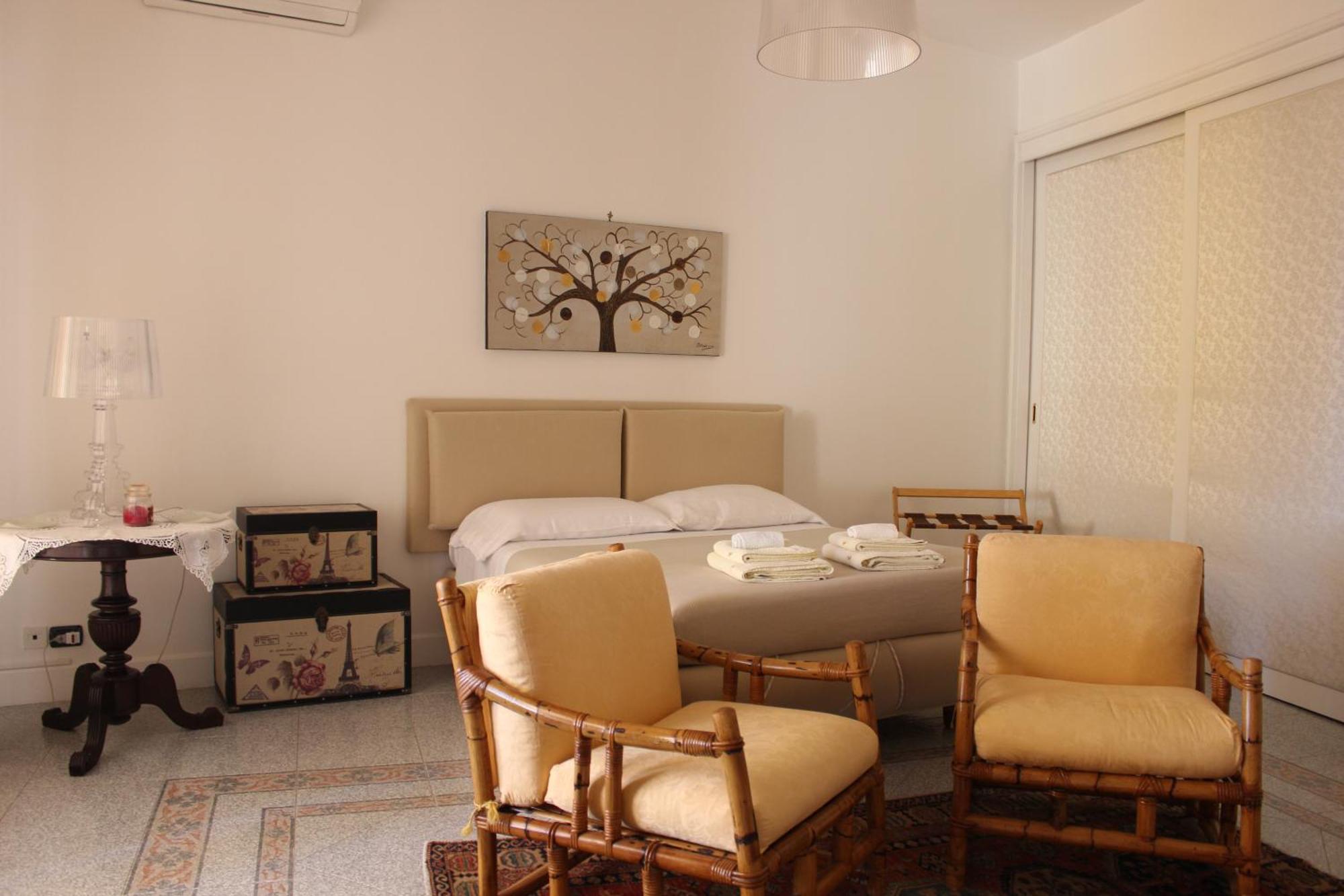 La Maison Dorée Giardini Naxos Esterno foto