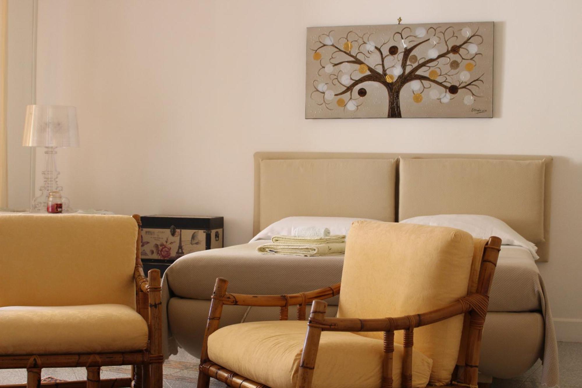 La Maison Dorée Giardini Naxos Esterno foto