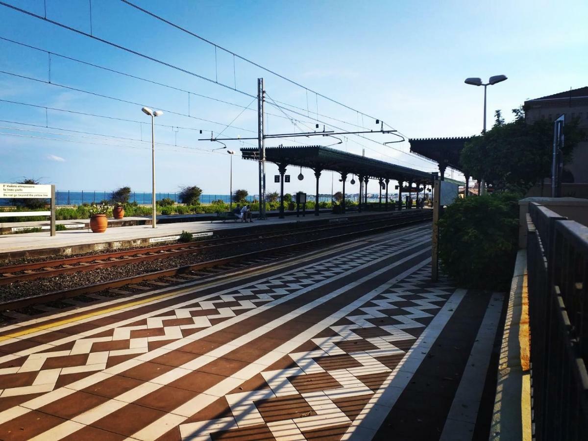 La Maison Dorée Giardini Naxos Esterno foto